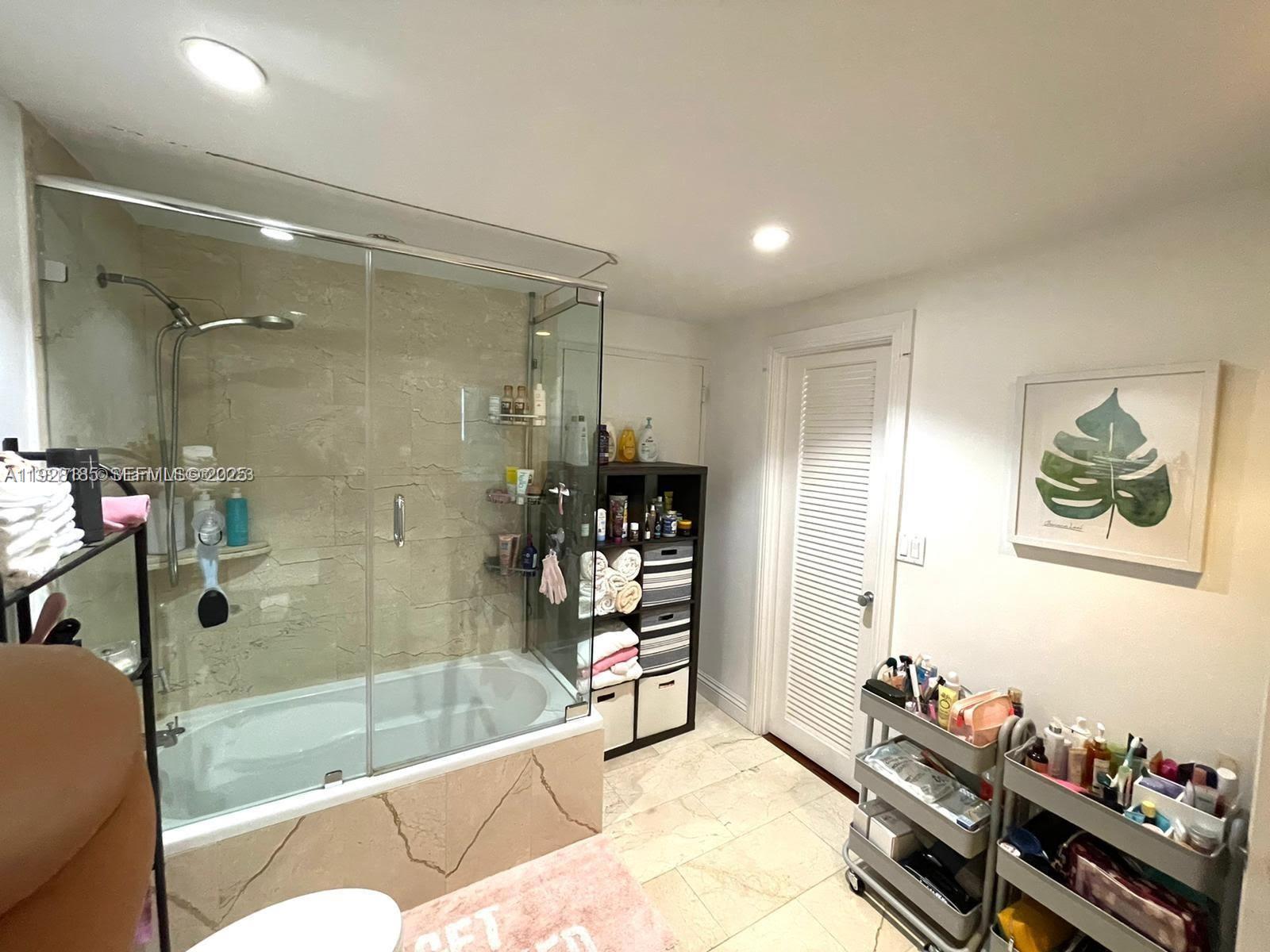 OCEANVIEW BUILDING A COND - Residential Lease