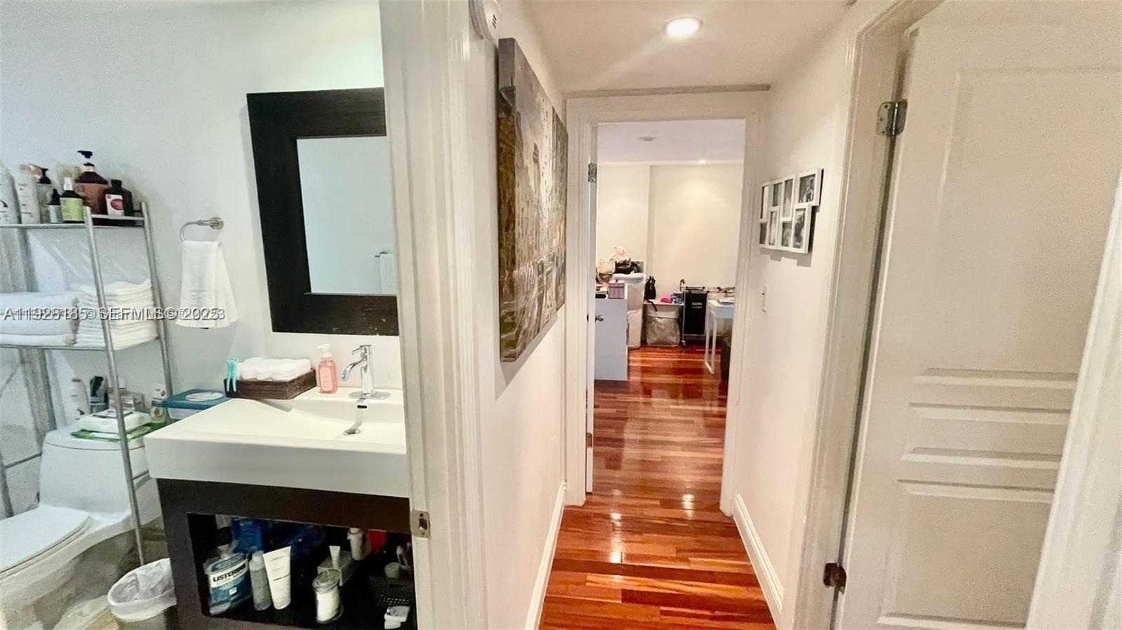 OCEANVIEW BUILDING A COND - Residential Lease