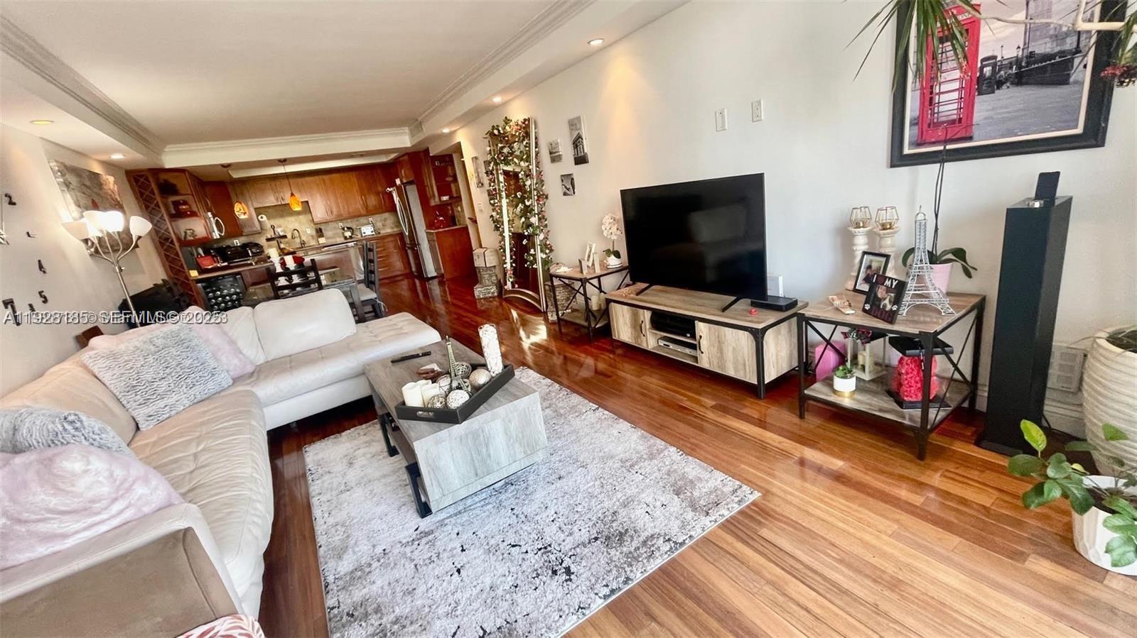 OCEANVIEW BUILDING A COND - Residential Lease