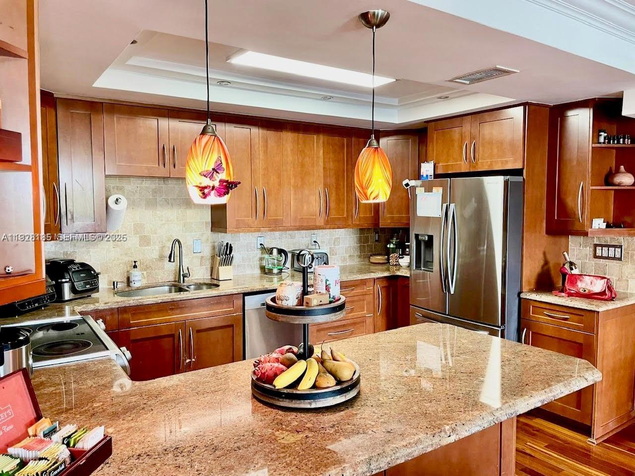 OCEANVIEW BUILDING A COND - Residential Lease