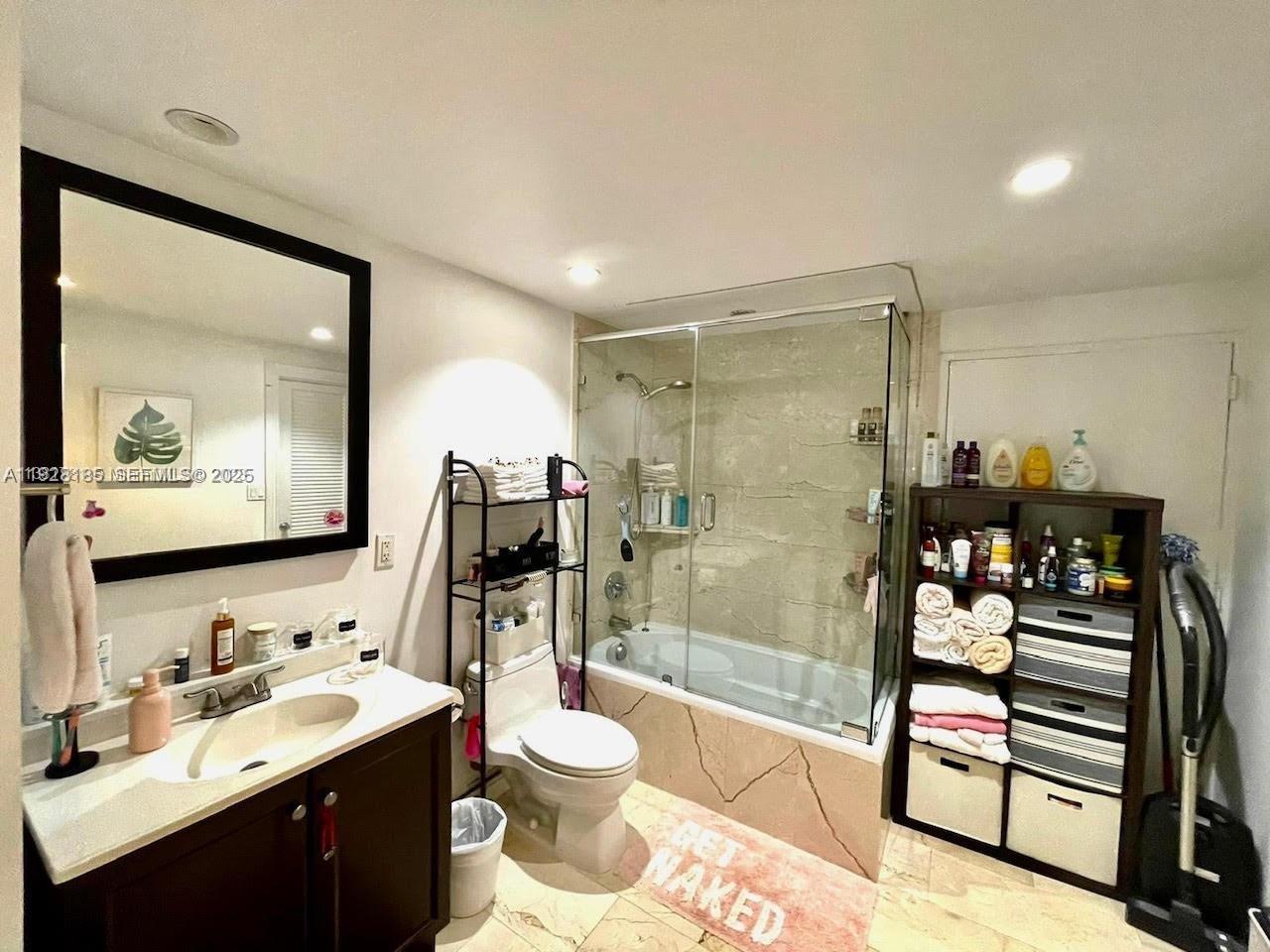 OCEANVIEW BUILDING A COND - Residential Lease