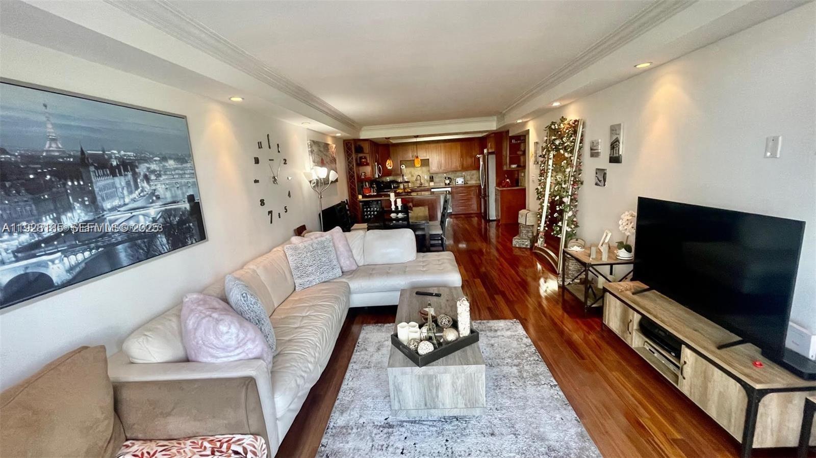 OCEANVIEW BUILDING A COND - Residential Lease