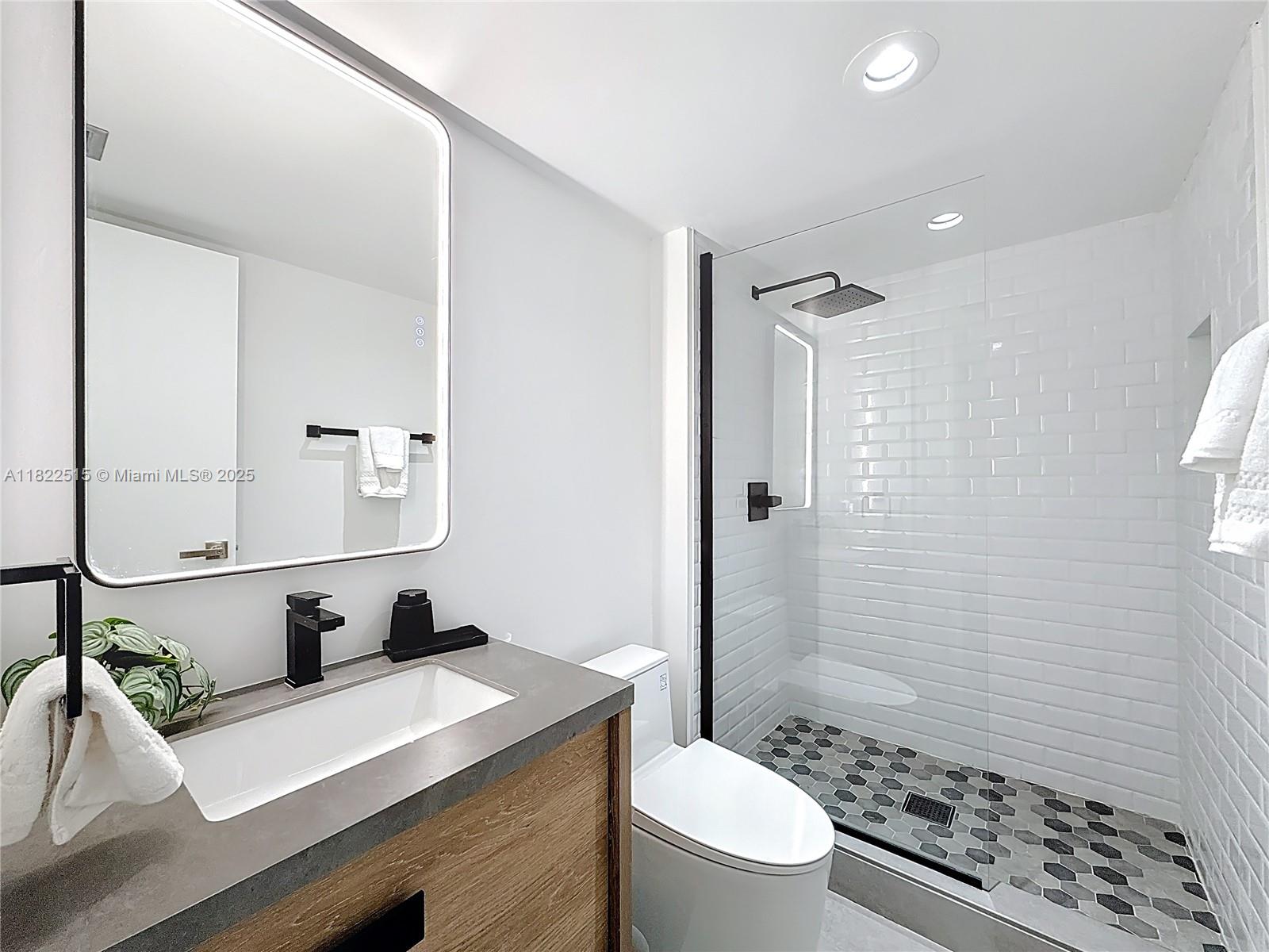 FLAMENCO CONDO TOWER II - Residential