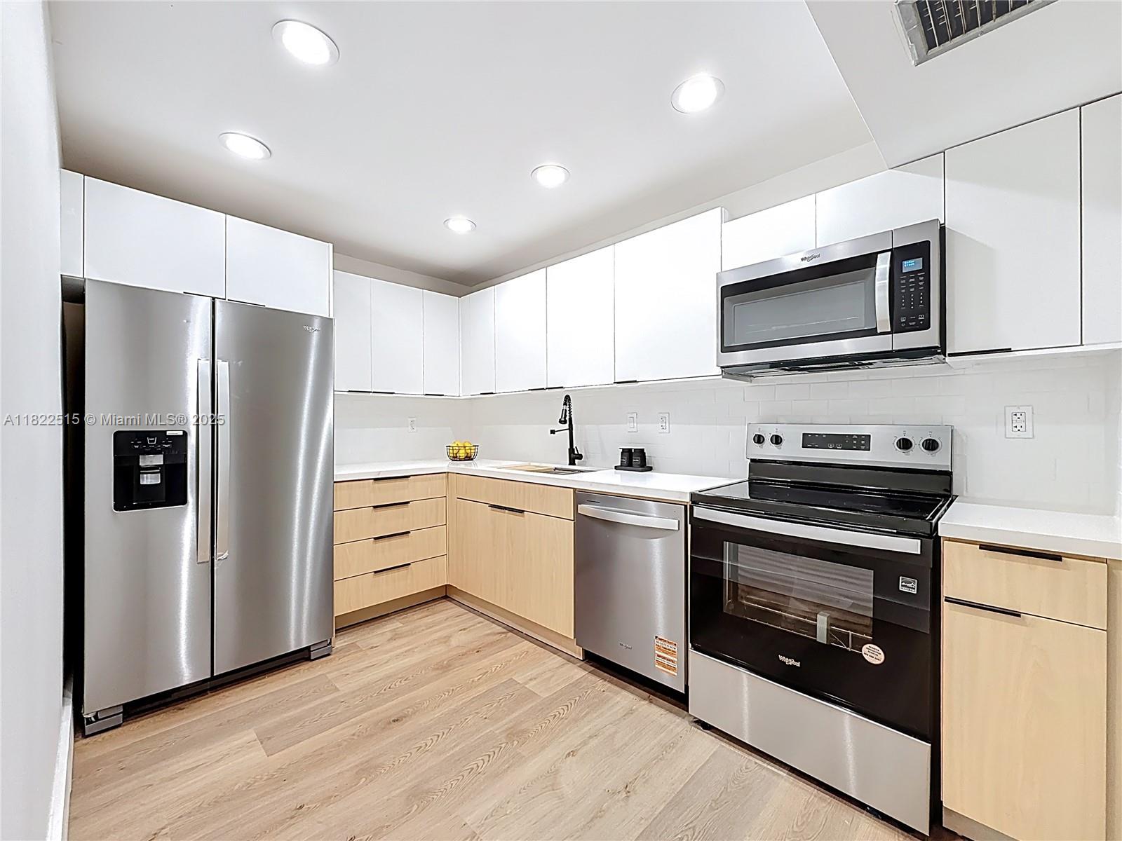 FLAMENCO CONDO TOWER II - Residential