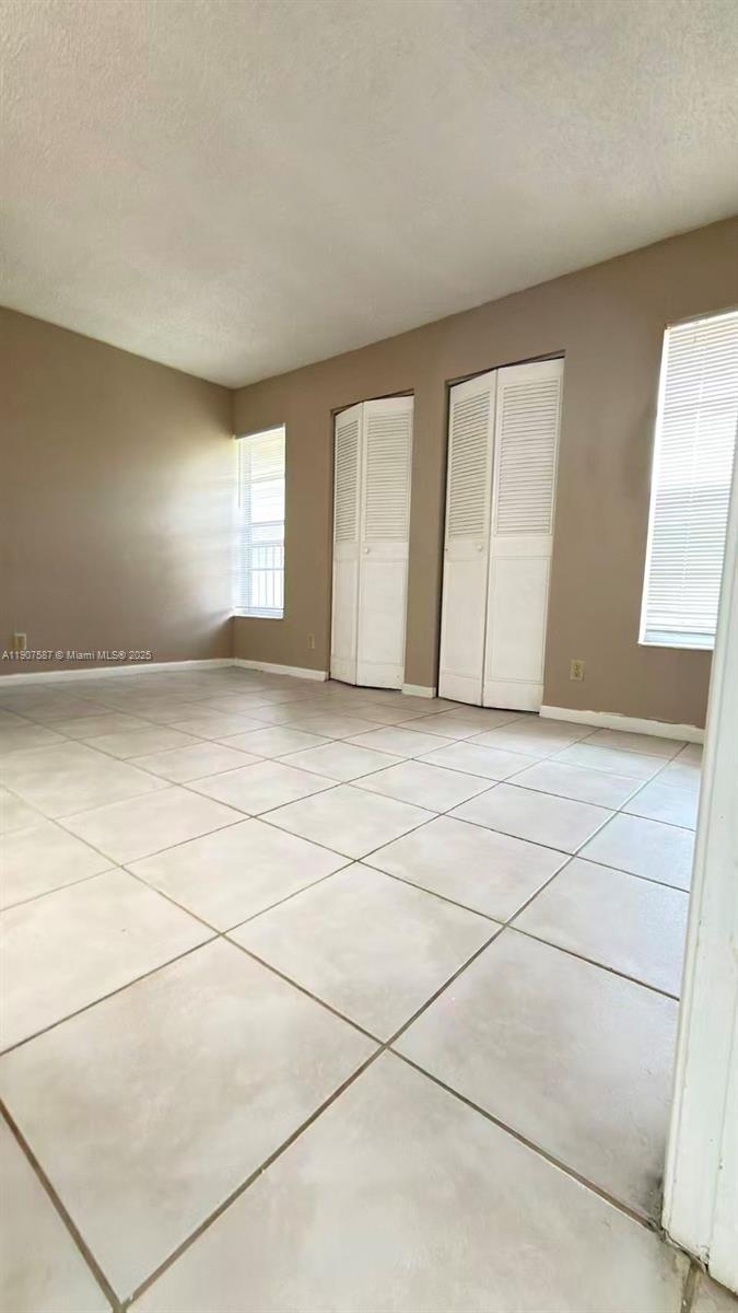 LAKEWOOD VILLAGE - Residential Lease