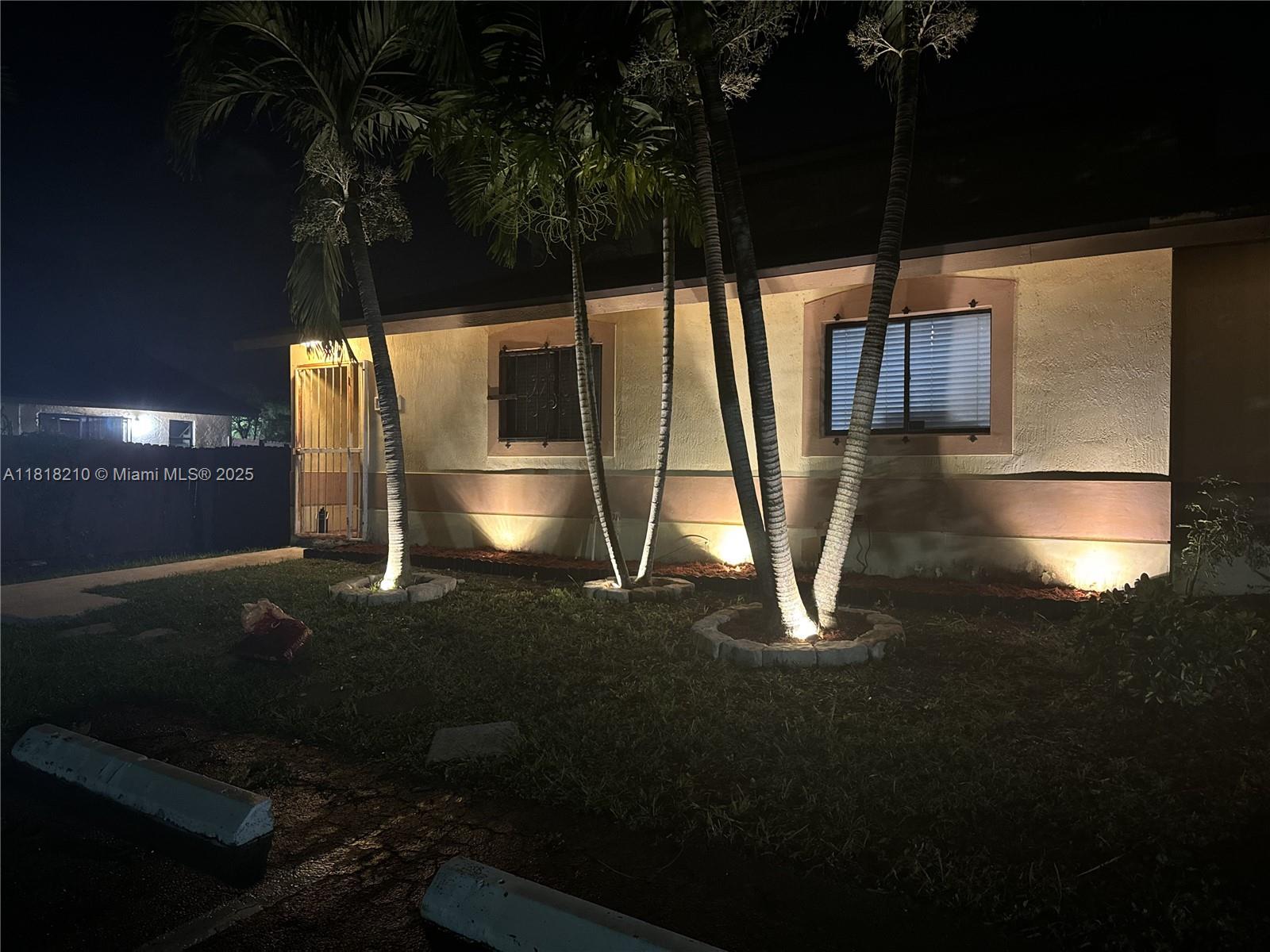 Property for Sale at 14020 Sw 281 Ter, Homestead, Miami-Dade County, Florida - Bedrooms: 3 
Bathrooms: 2  - $315,000