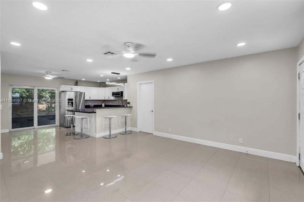 BROWARD HEIGHTS - Residential