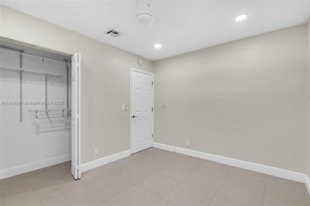 BROWARD HEIGHTS - Residential