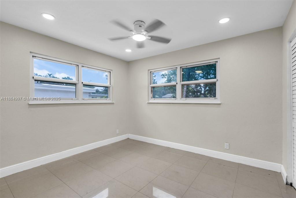 BROWARD HEIGHTS - Residential