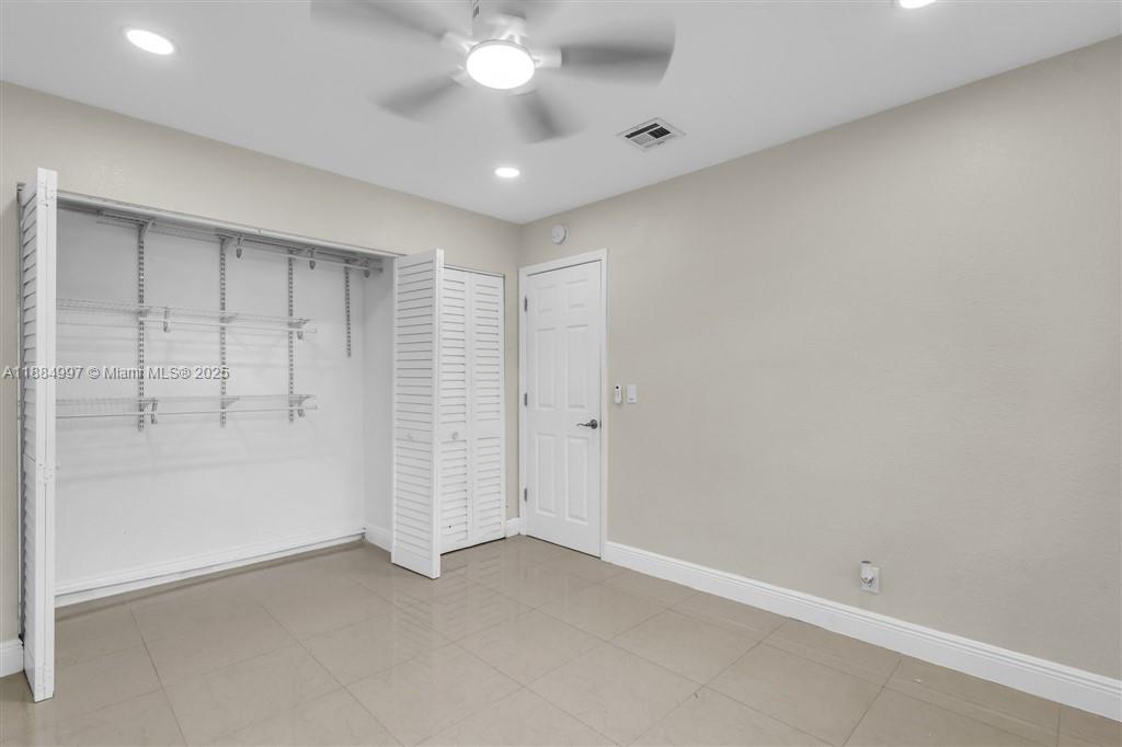 BROWARD HEIGHTS - Residential