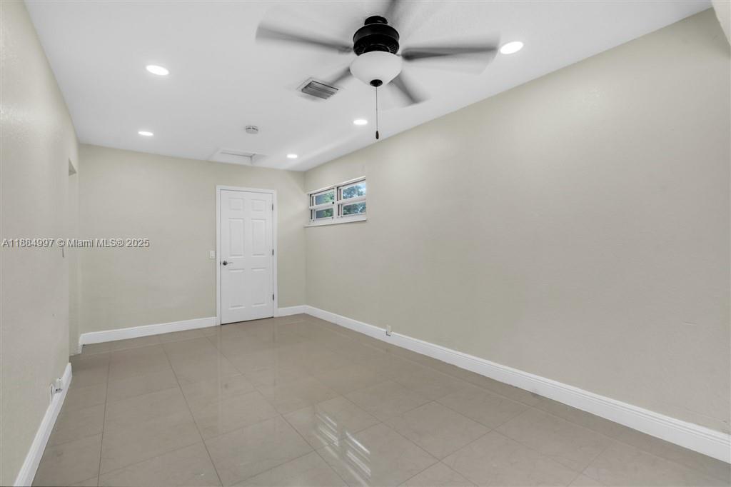 BROWARD HEIGHTS - Residential