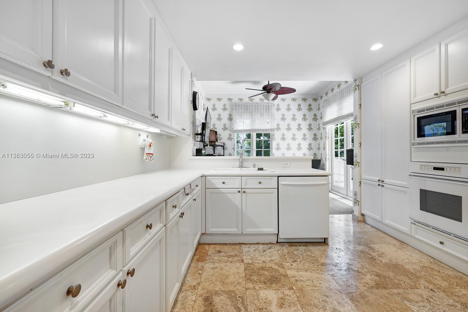 HARBORVIEW AT FISHER ISLA - Residential