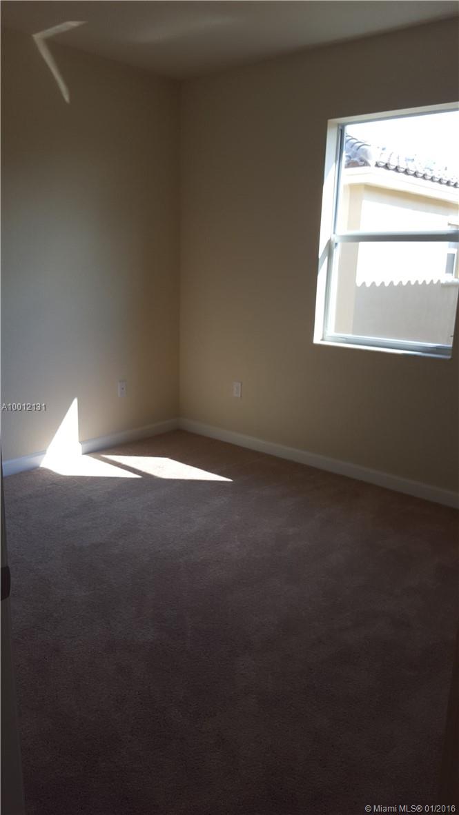 KENDALL SQUARE - Residential Lease