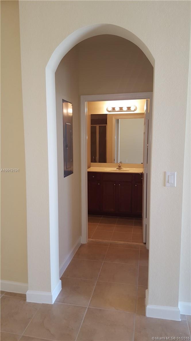 KENDALL SQUARE - Residential Lease