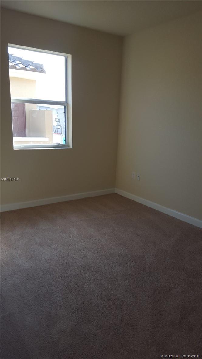 KENDALL SQUARE - Residential Lease