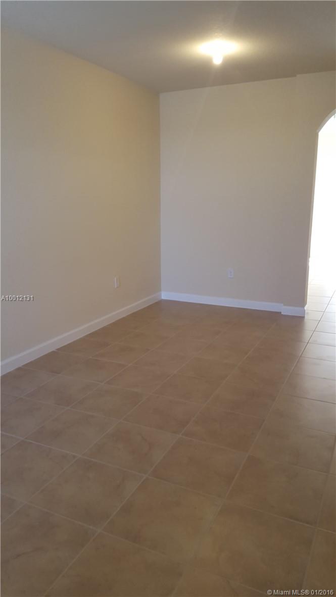 KENDALL SQUARE - Residential Lease