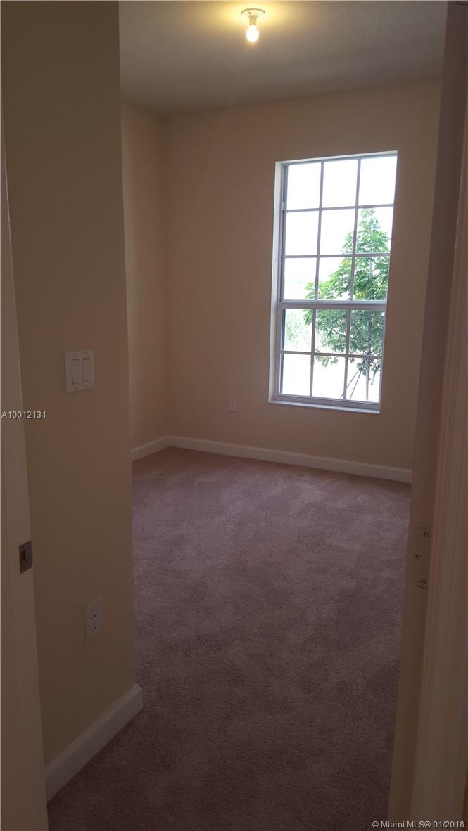KENDALL SQUARE - Residential Lease