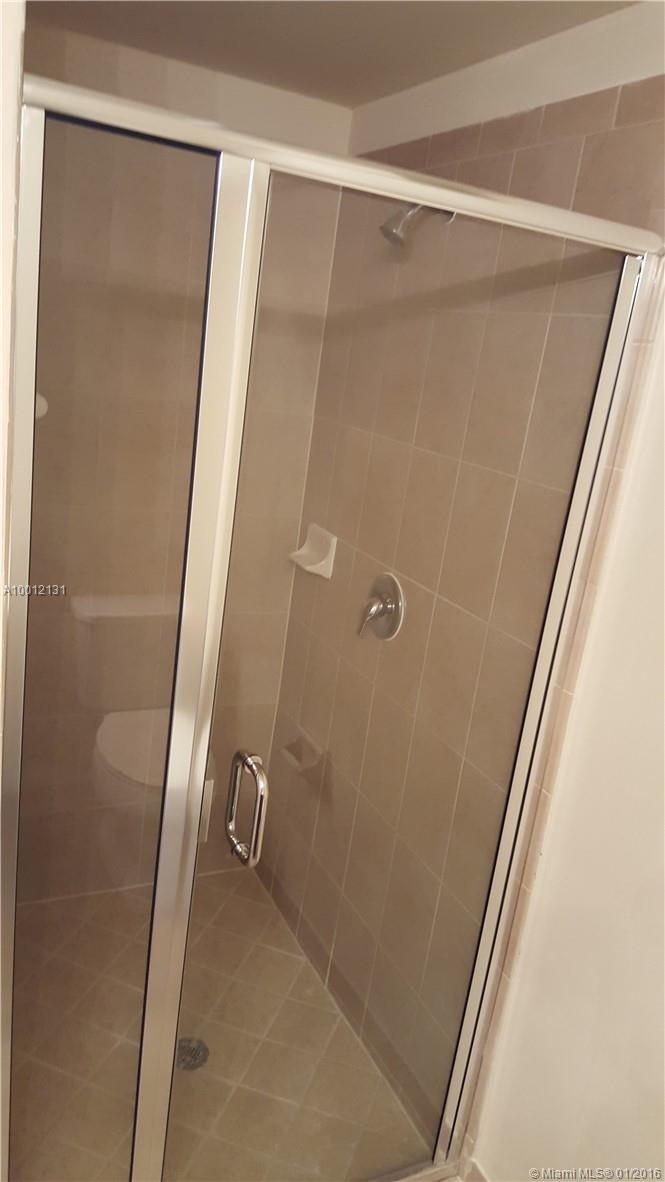 KENDALL SQUARE - Residential Lease
