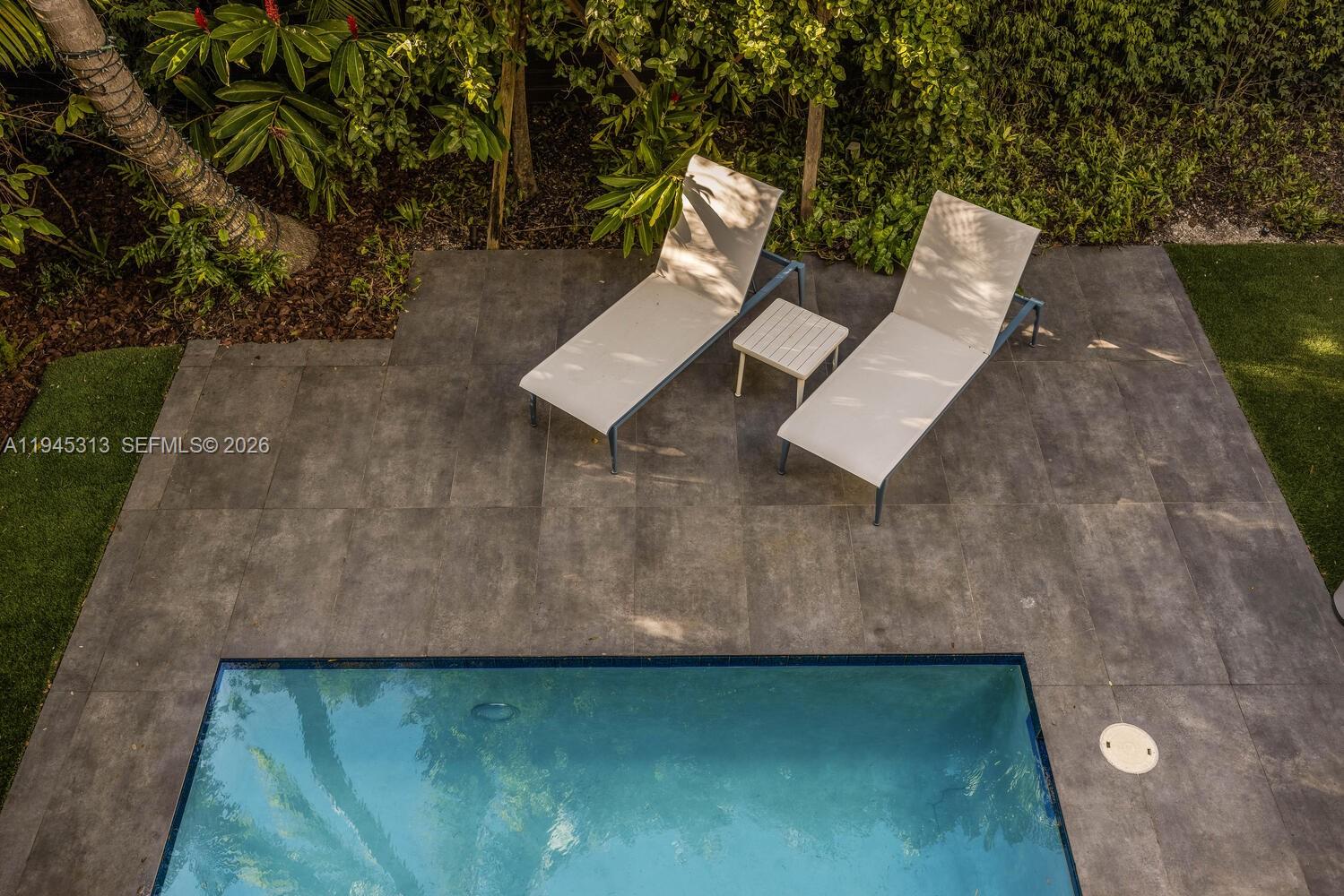 JOHN T PEACOCK EST - Residential