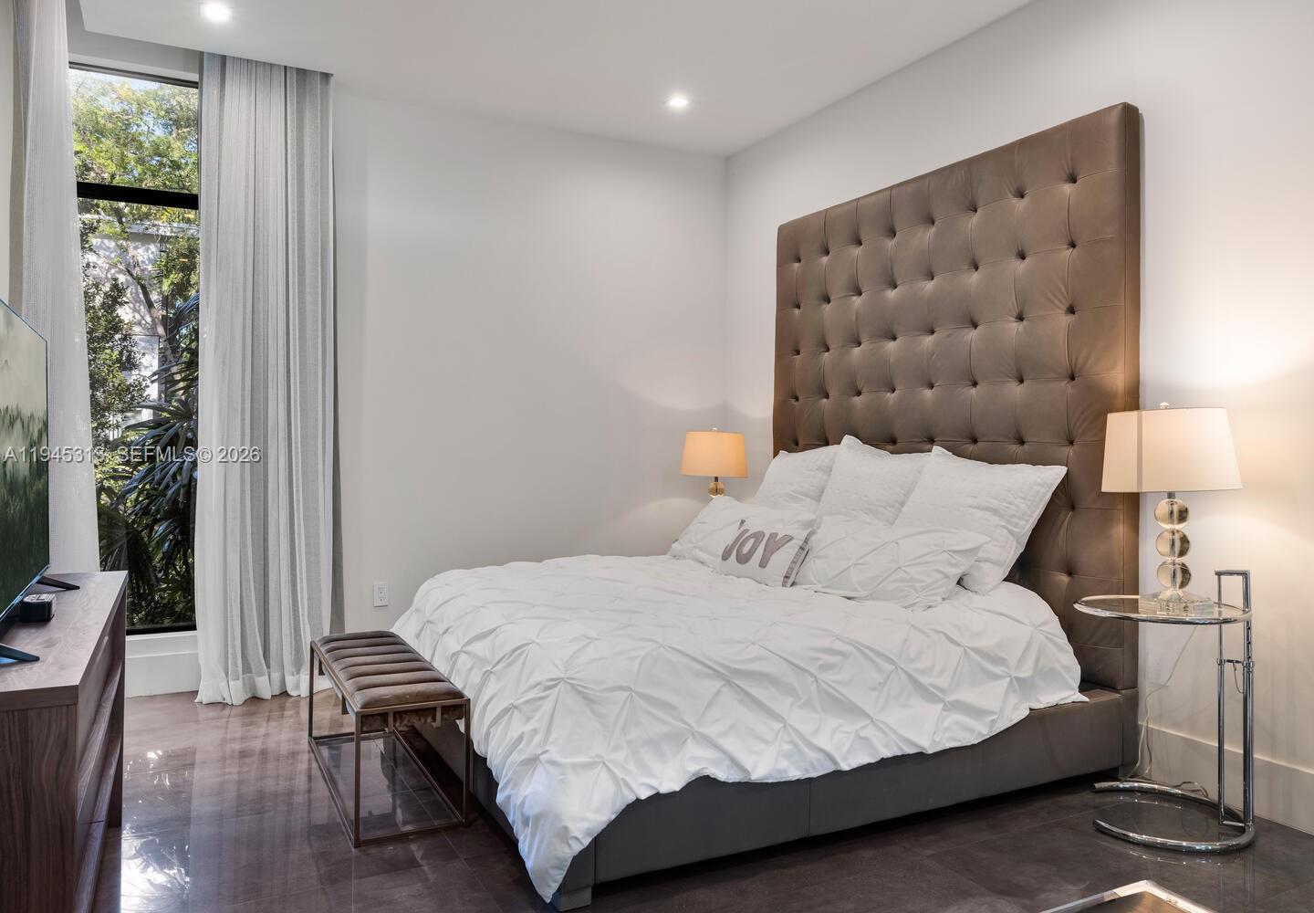 JOHN T PEACOCK EST - Residential