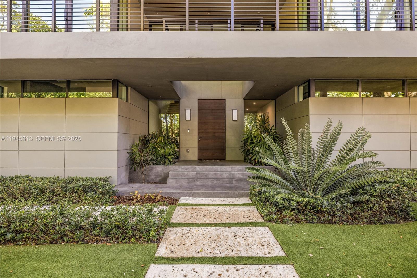 JOHN T PEACOCK EST - Residential