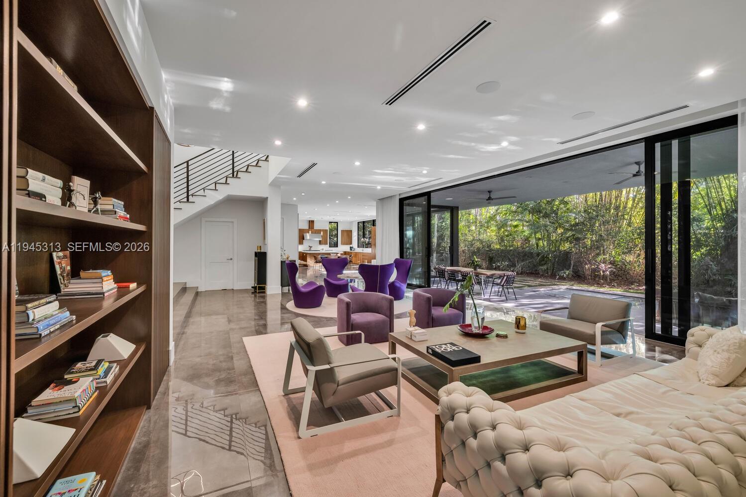 JOHN T PEACOCK EST - Residential