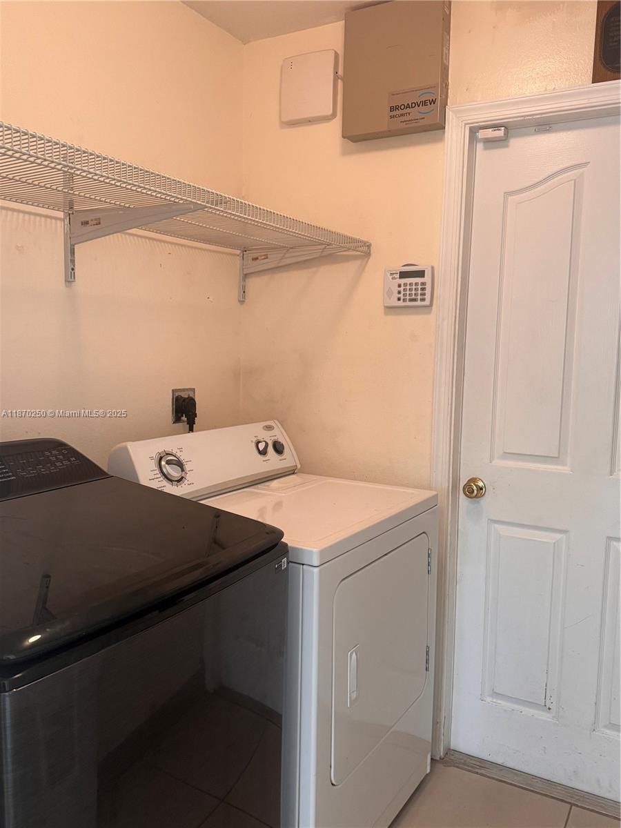 PORT ST LUCIE SECTION 17 - Residential Lease