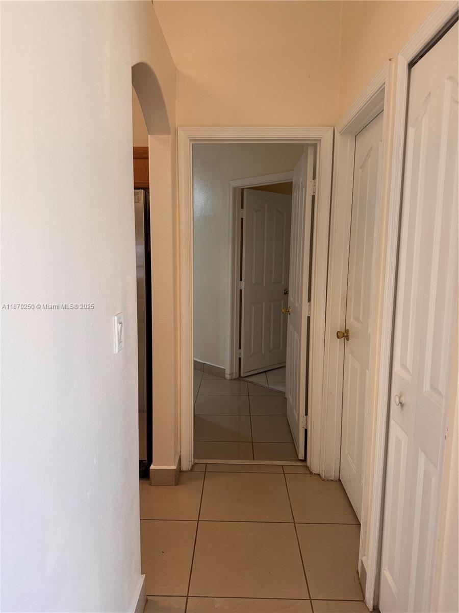 PORT ST LUCIE SECTION 17 - Residential Lease