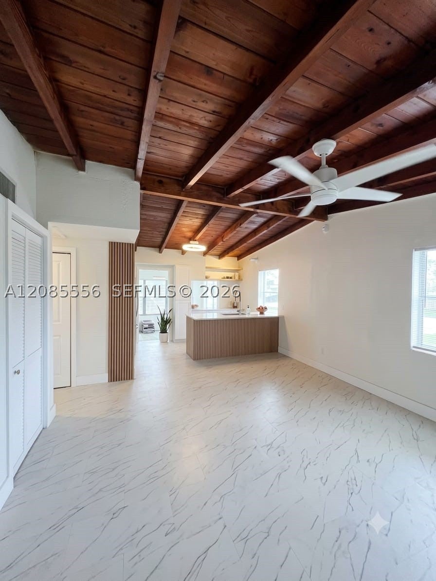 1589 NW 4th Ave