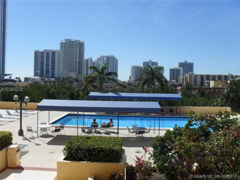 WINSTON TOWERS 600-GREAT BUILDING IN SUNNY ISLES BEACH ACROSS FROM THE OCEAN! 2 BEDROOM, 2 BATH, SPECTACULAR VIEW OF OCEAN AND INTRACOASTAL. NEW KITCHEN, NEW BATHROOMS, LARGE CERAMIC TILE FLOORS, WASHER & DRYER IN UNIT. FRESHLY PAINTED. BEST BUILDING-TENNIS COURT, GYM, SUANA, STEAM ROOM. INTERNET & CABLE INCLUDED.