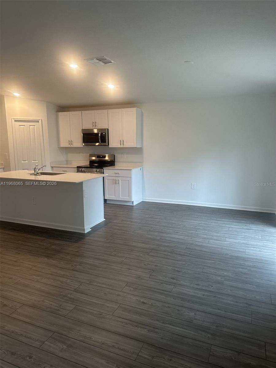 MARION OAKS UNIT 12 - Residential Lease