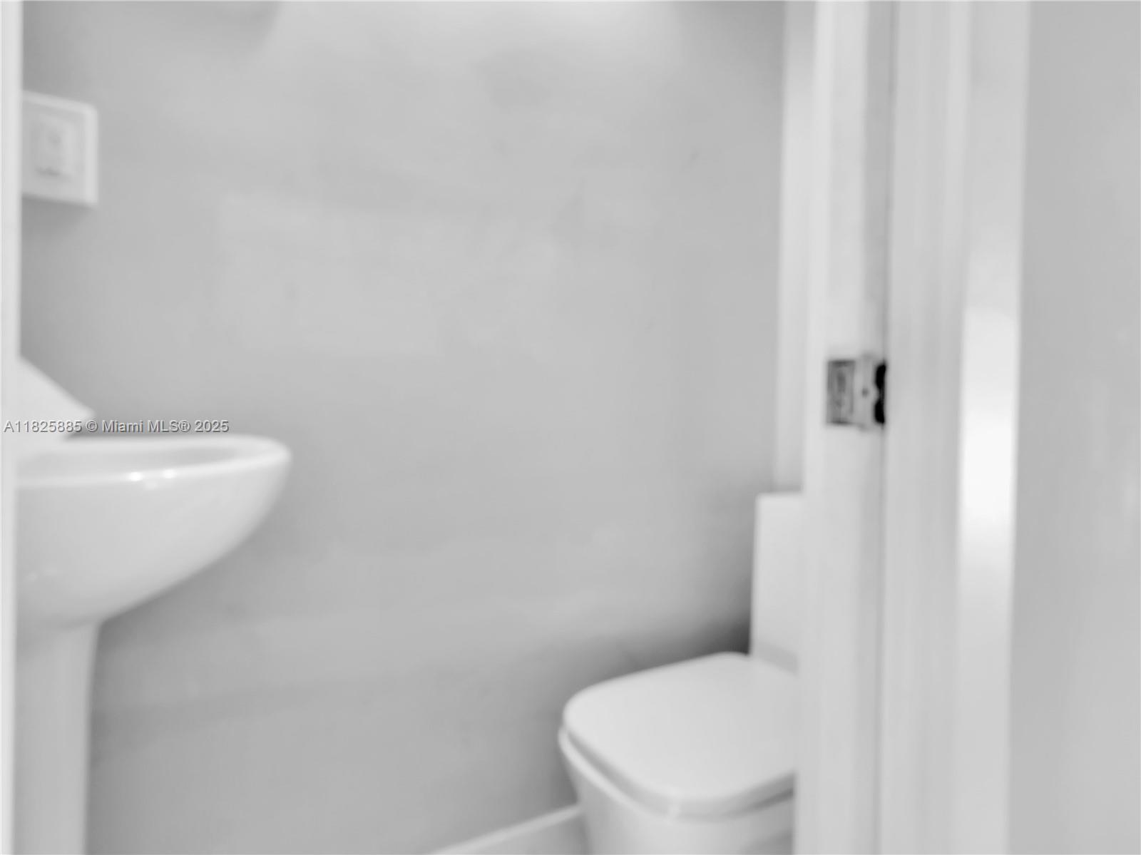 SUNSET WEST SEC1 - Residential Lease