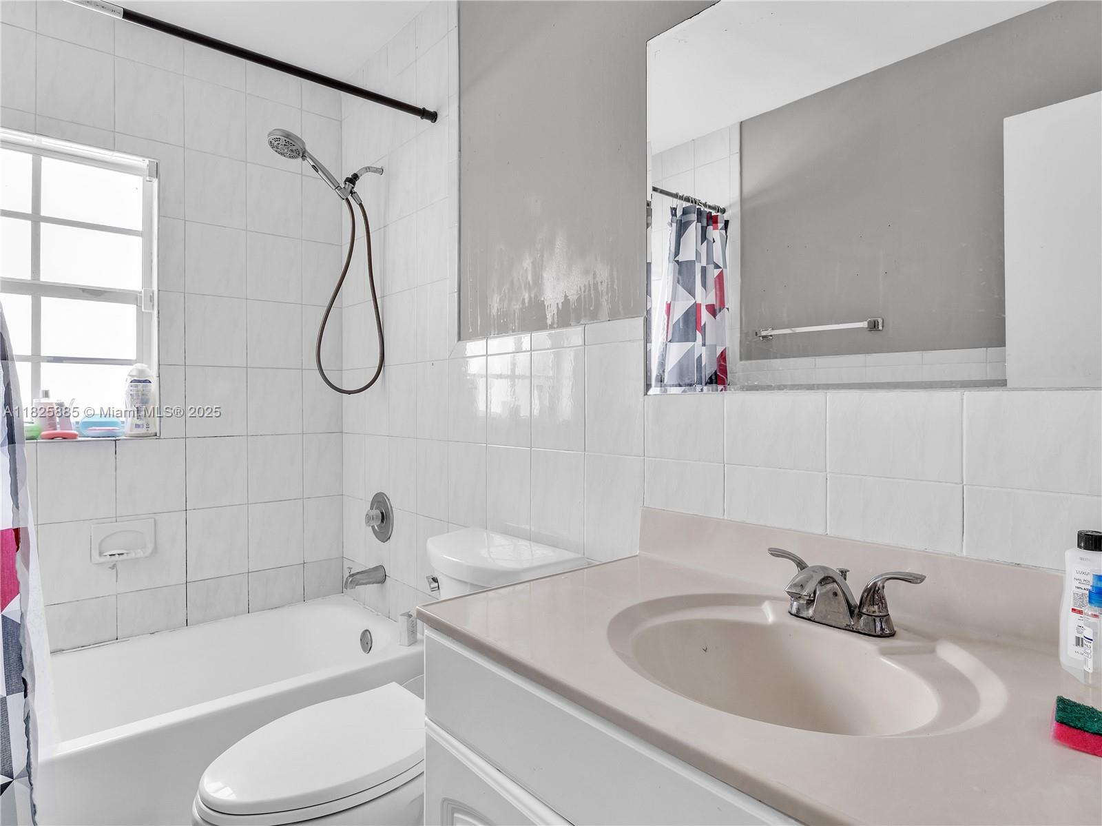 SUNSET WEST SEC1 - Residential Lease