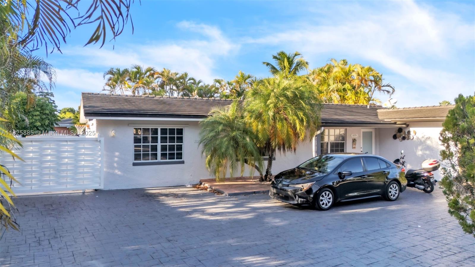 SUNSET WEST SEC1 - Residential Lease