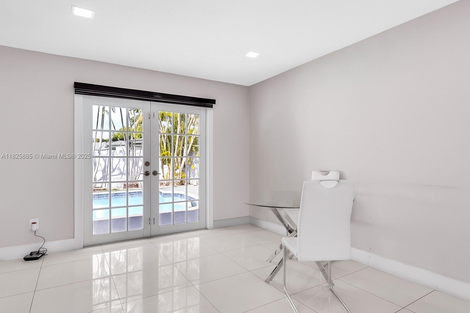 SUNSET WEST SEC1 - Residential Lease