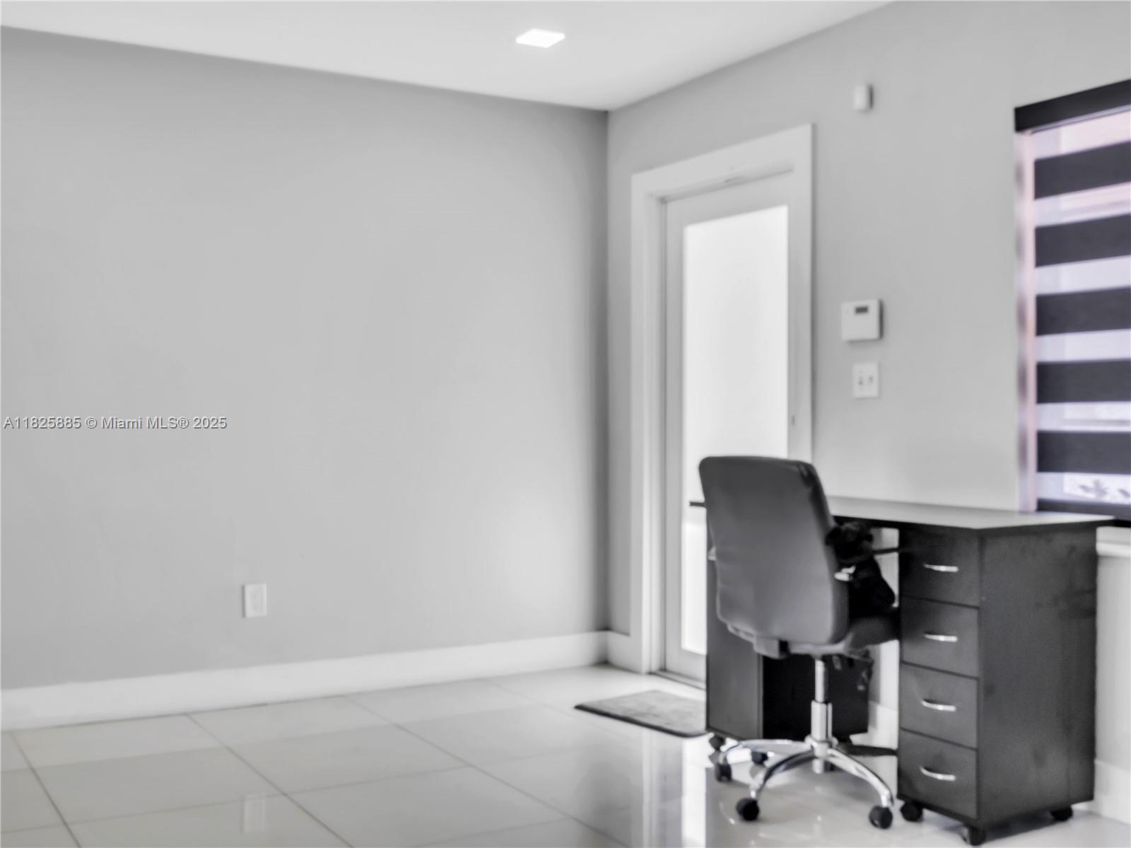 SUNSET WEST SEC1 - Residential Lease