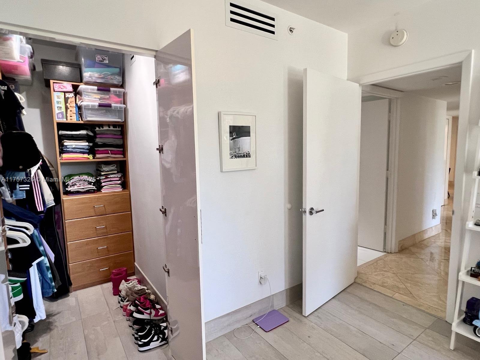 SOUTH TOWER AT THE POINT - Residential Lease