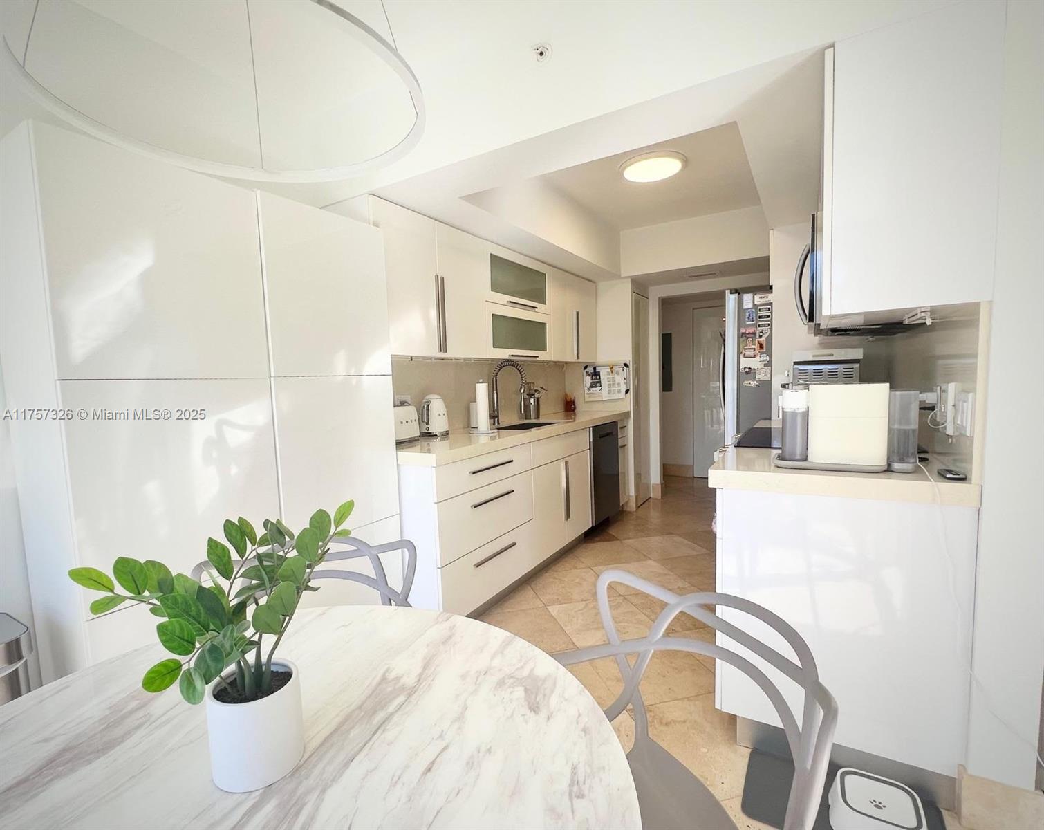 SOUTH TOWER AT THE POINT - Residential Lease