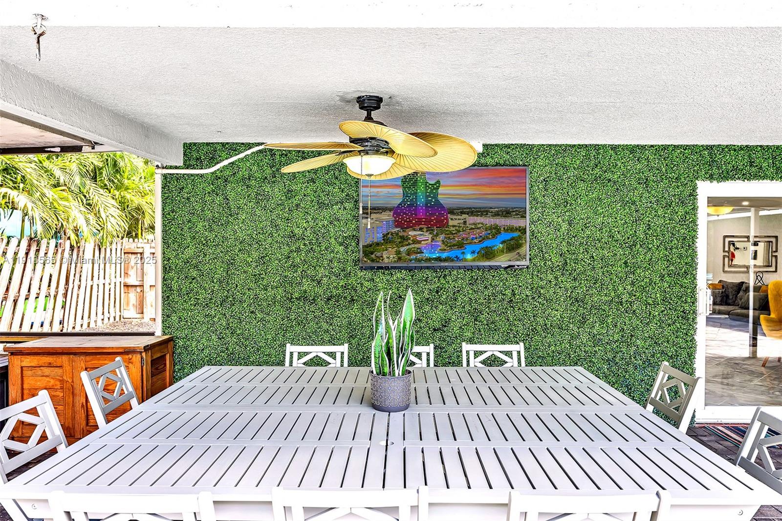 RIVER LANDS - Residential Lease