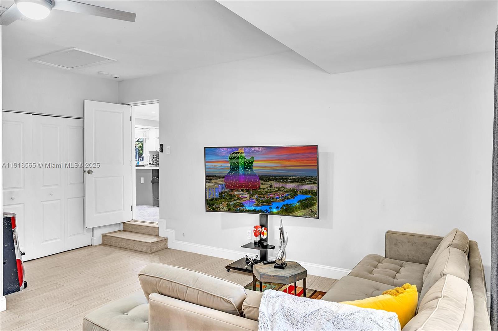 RIVER LANDS - Residential Lease