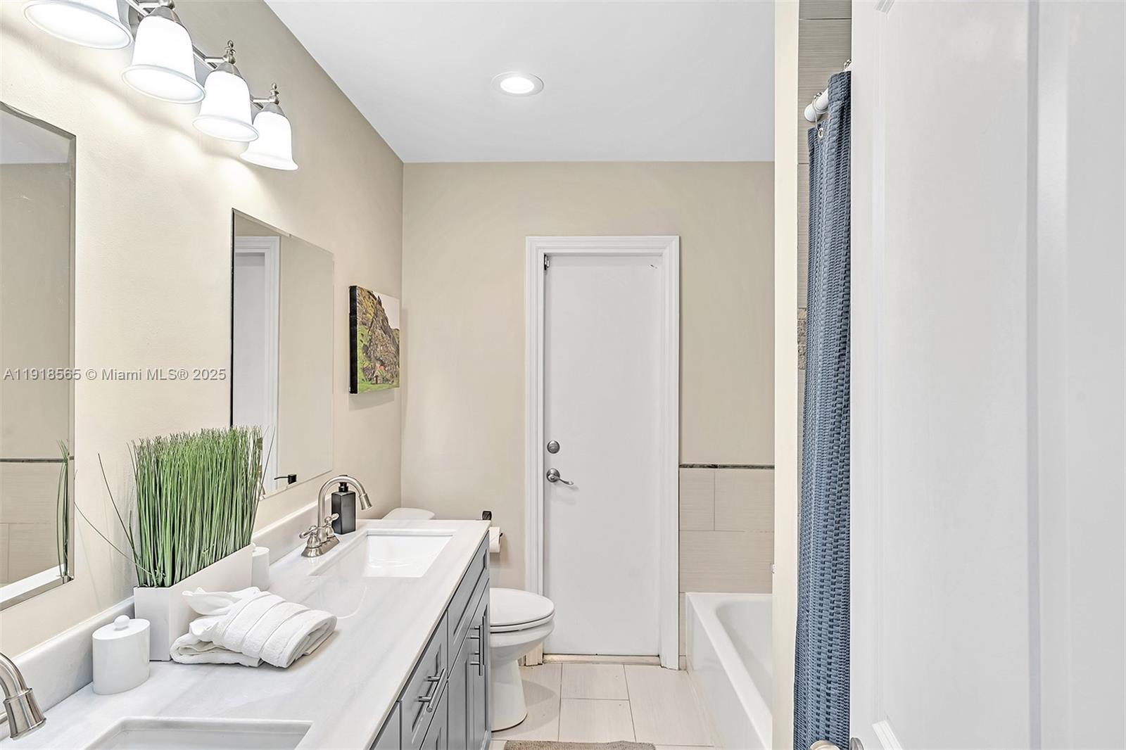 RIVER LANDS - Residential Lease