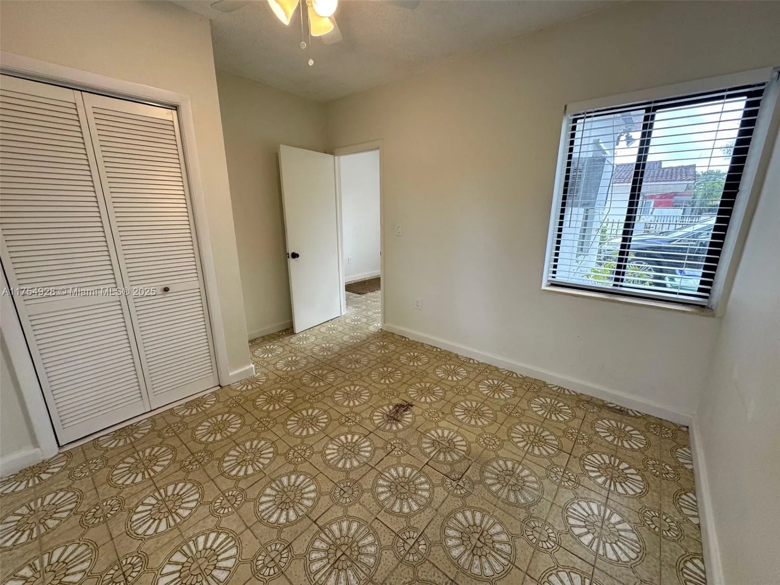 Miami, Florida 33126, United States, 2 Bedrooms Bedrooms, ,1 BathroomBathrooms,Residential,Active,82931