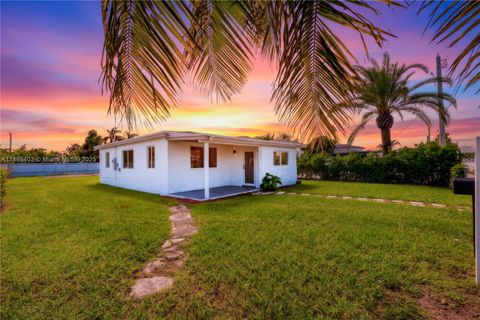 Photo of 12220 SW 216th St, Miami, FL 33170 (MLS # A11889403)
