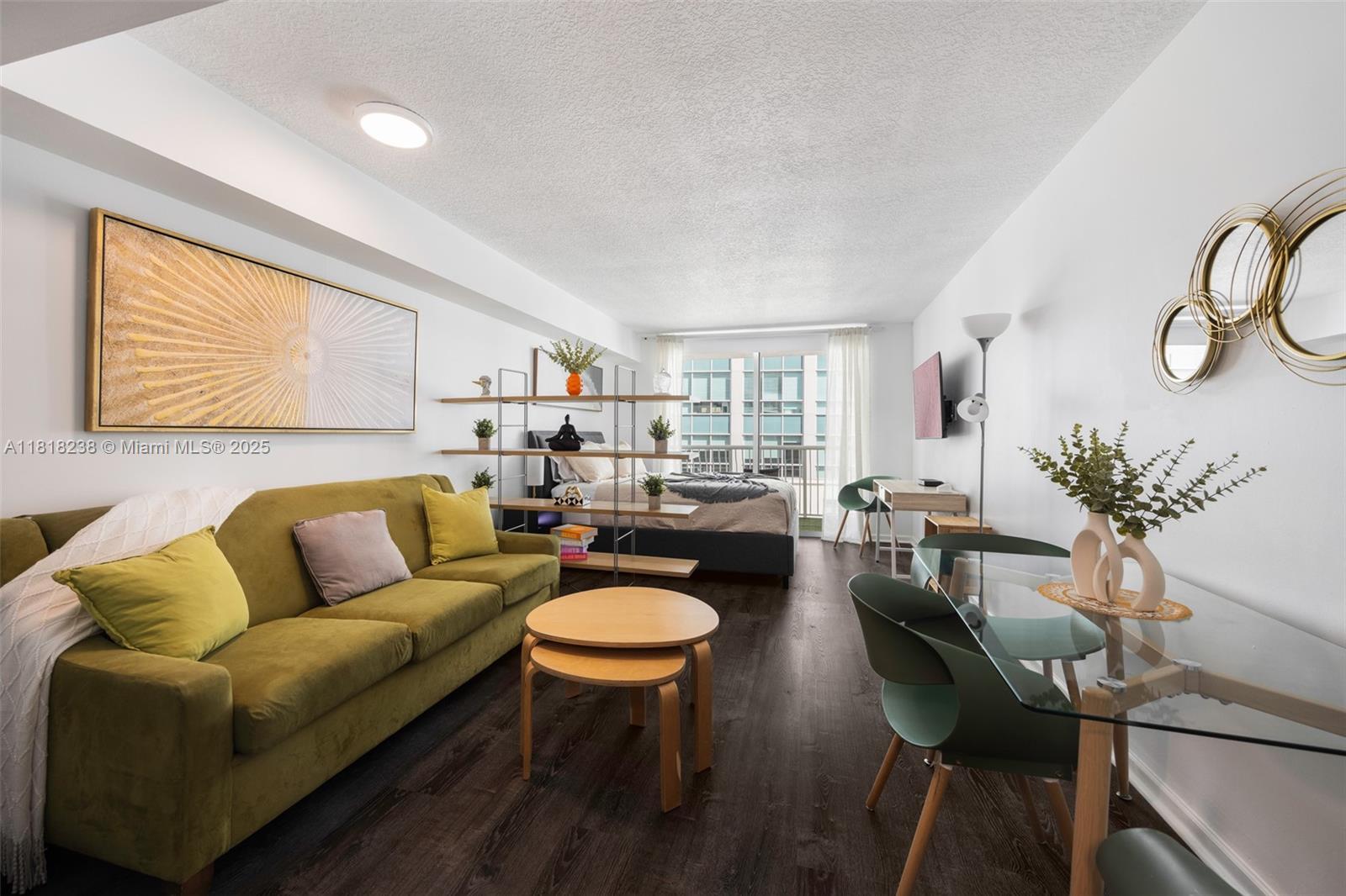1200 Brickell Bay Dr 4010