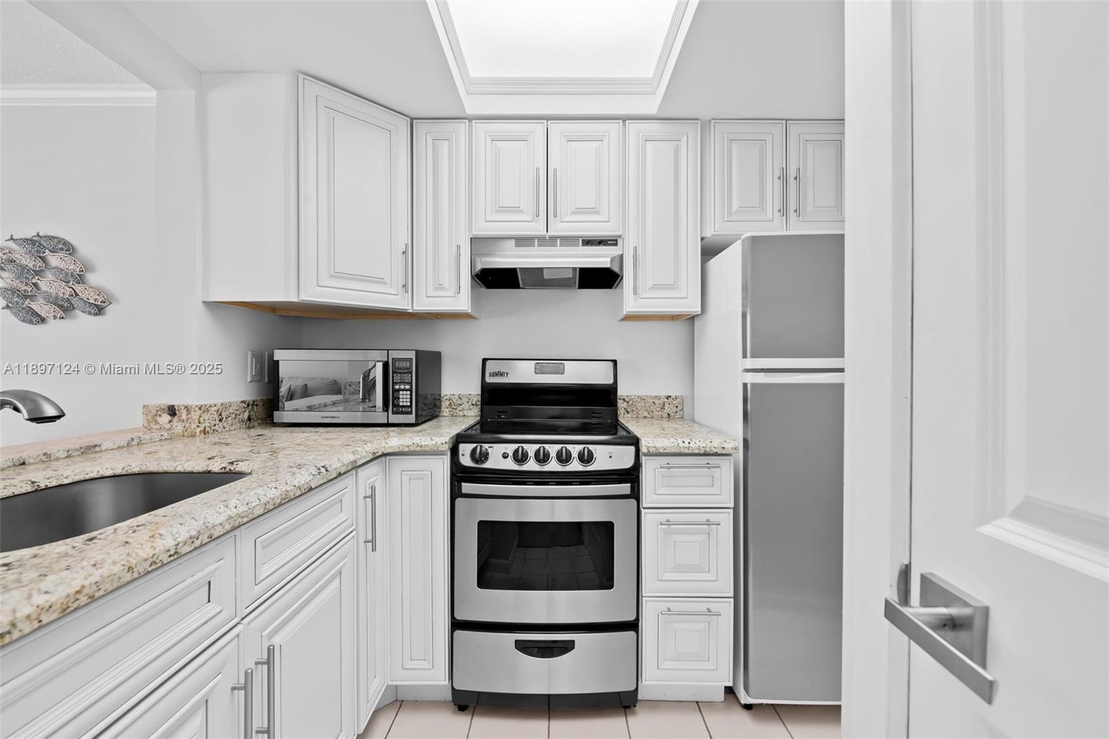 MANOR CLUB CONDO - Residential