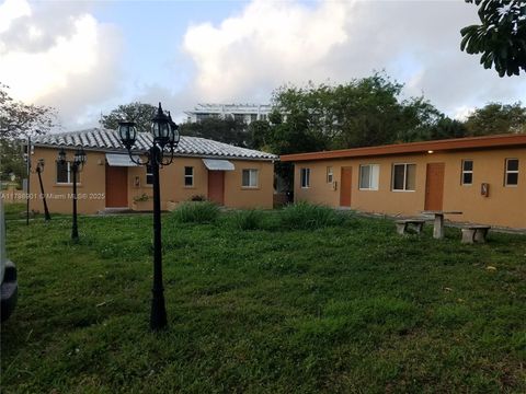 13770 NE 20th Pl 04 North Miami Beach FL 33181