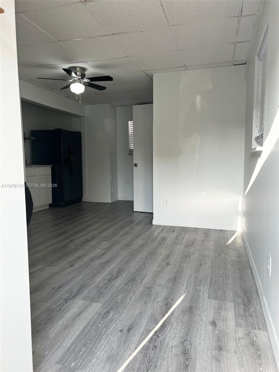 SUNRISE GOLF VILLAGE SEC - Residential Lease