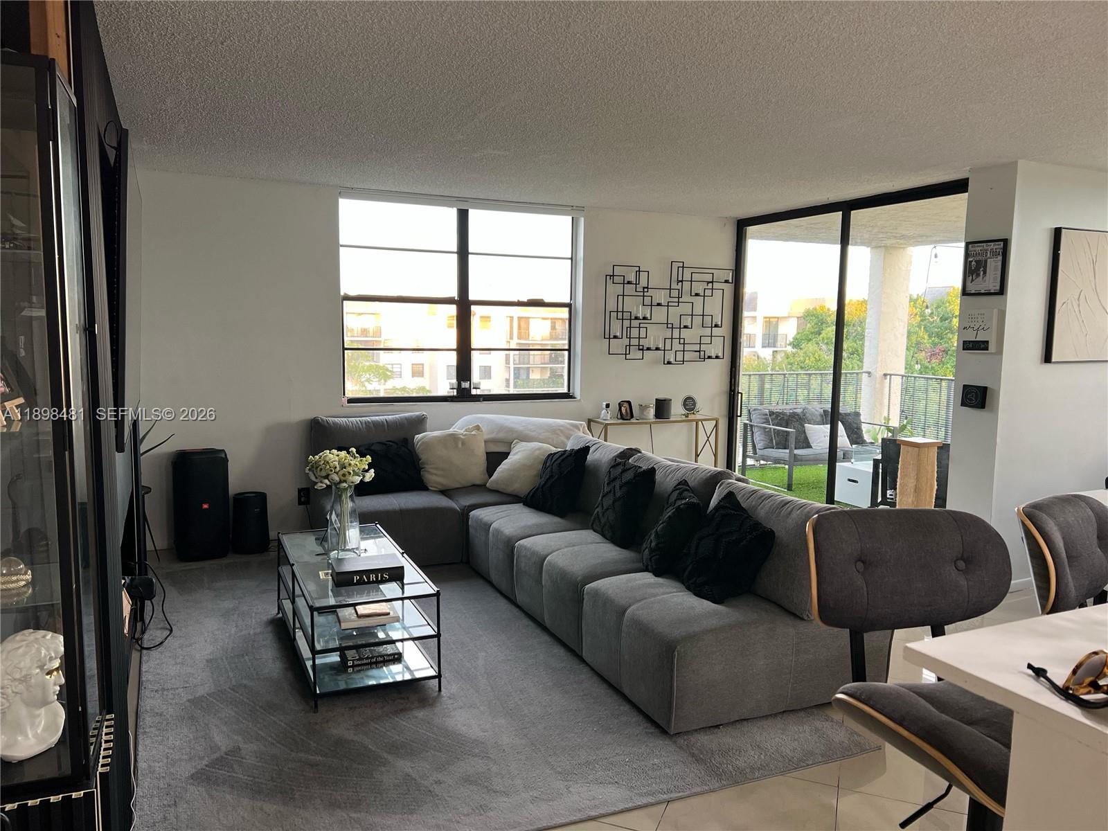 GATE THREE CONDO - Residential