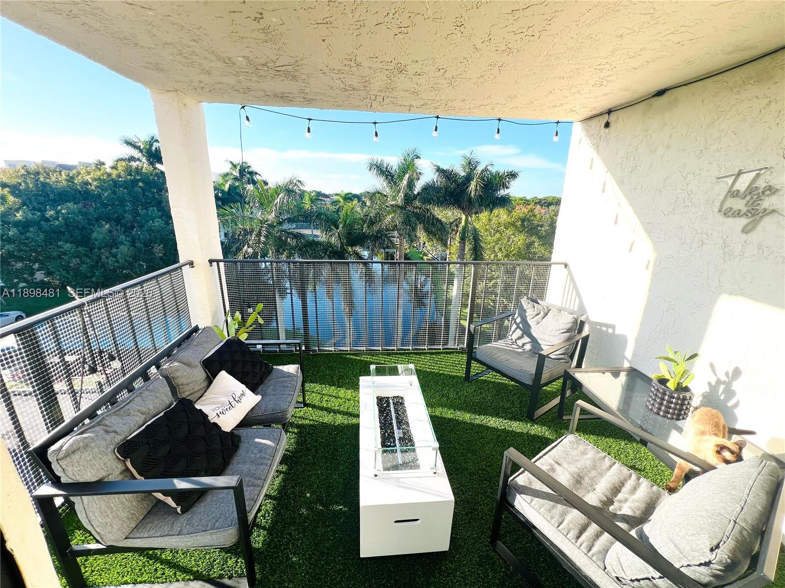 GATE THREE CONDO - Residential