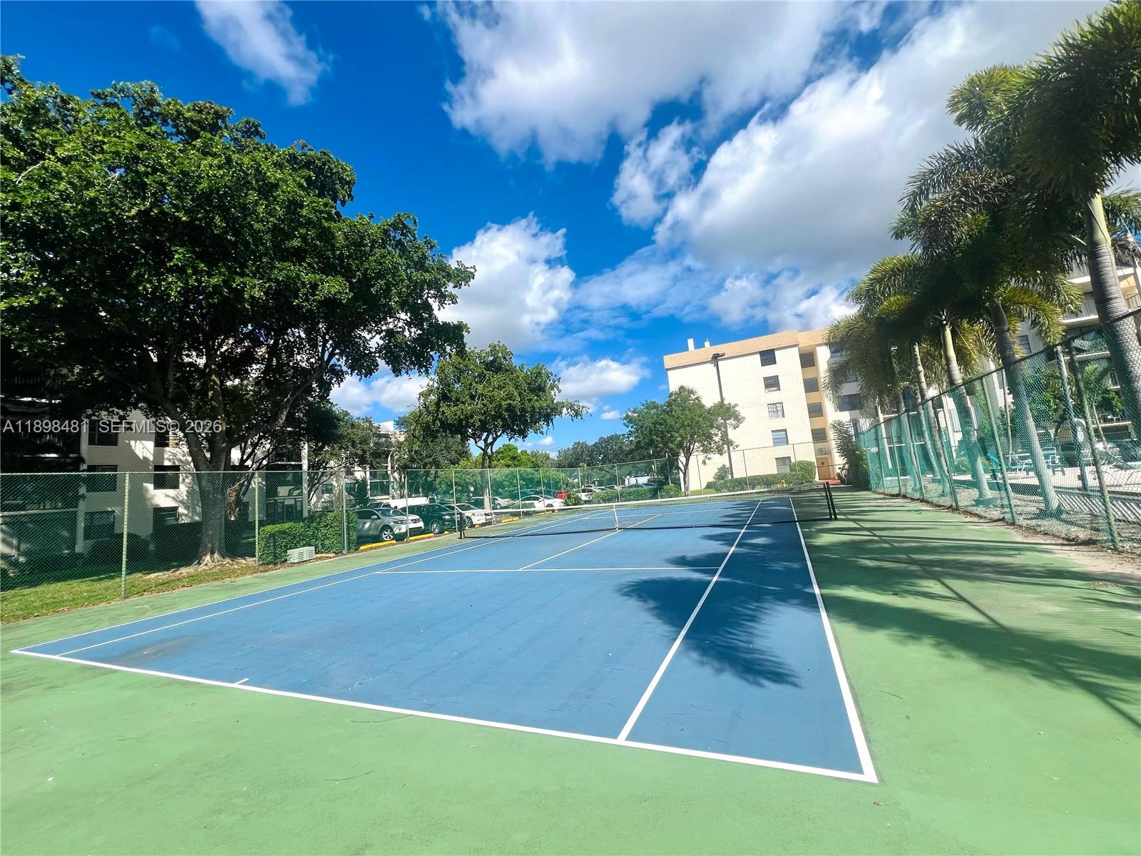 GATE THREE CONDO - Residential